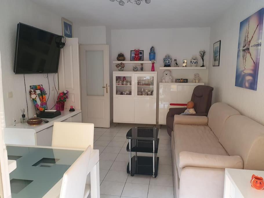 Appartement Yoyo. Мантон Екстер'єр фото